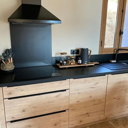 Beautiful Stone House With Sea View In Corsica Prázdninový dům Sari-D'orcino