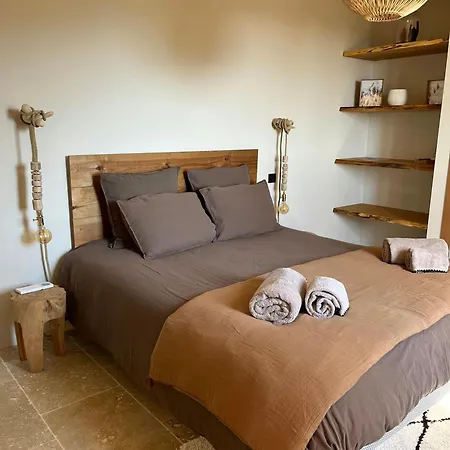 Semesterbostad Beautiful Stone House With Sea View In Corsica Sari-D'orcino