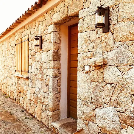 Semesterbostad Beautiful Stone House With Sea View In Corsica Sari-D'orcino