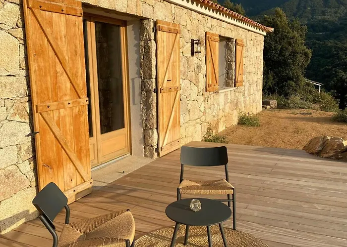 펜션 Beautiful Stone House With Sea View In Corsica *