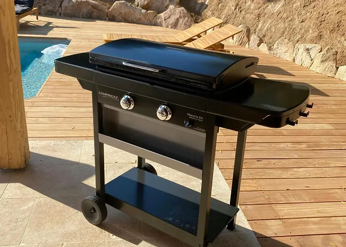 Beautiful Stone House With Sea View In Corsica Prázdninový dům