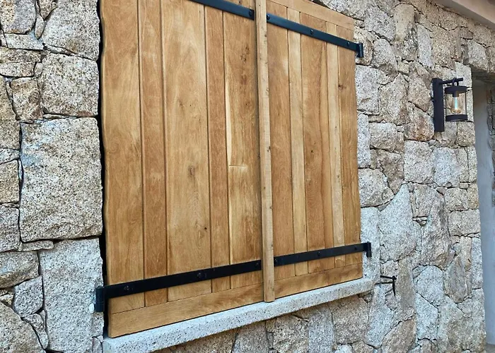 Beautiful Stone House With Sea View In Corsica 펜션 *