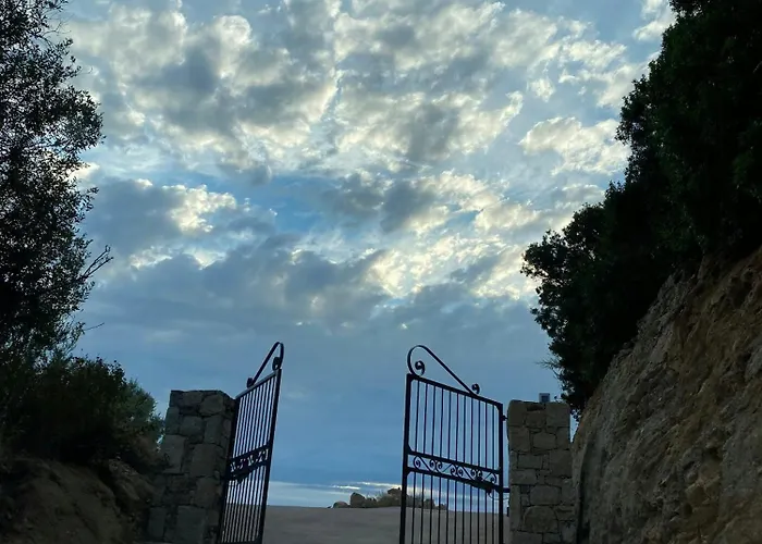 Beautiful Stone House With Sea View In Corsica Sari-D'orcino