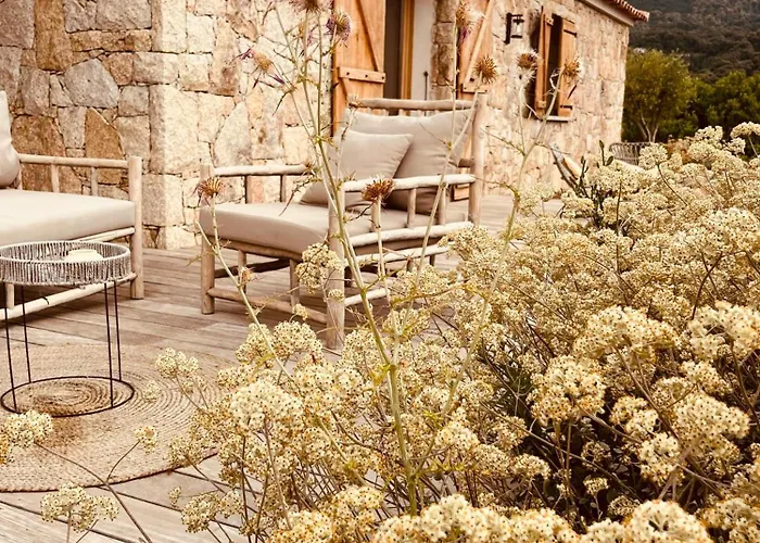 Beautiful Stone House With Sea View In Corsica Prázdninový dům